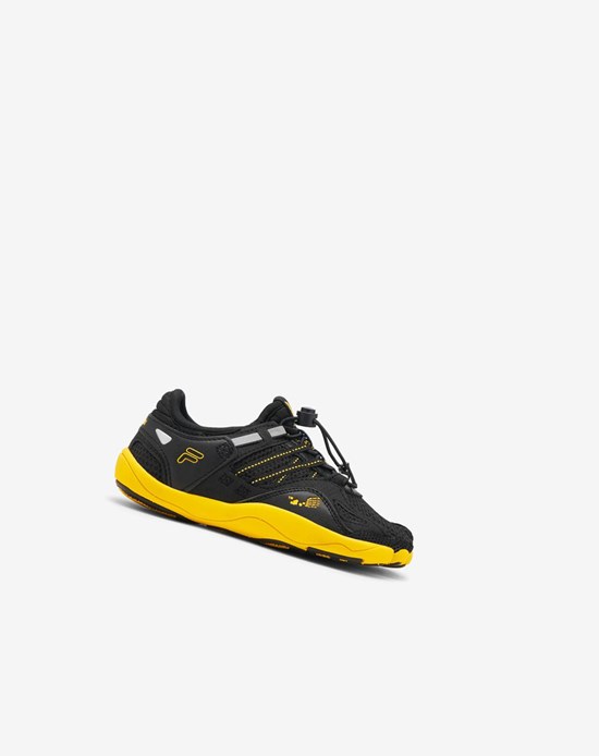 Fila Skele-toes Bay Rnr 3 Tenis Shoes Negros Amarillos | 632148-LWA